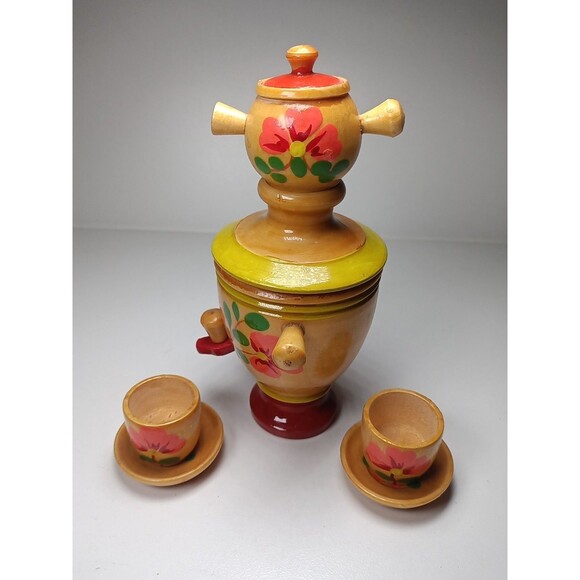 Vtg Lacquered Wooden Hand Painted Khokhloma Samovar Tea Kettle Honey Jar 5" Tall - Picture 1 of 4